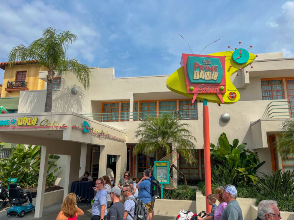 Outside view of the 50’s Prime Time Cafe