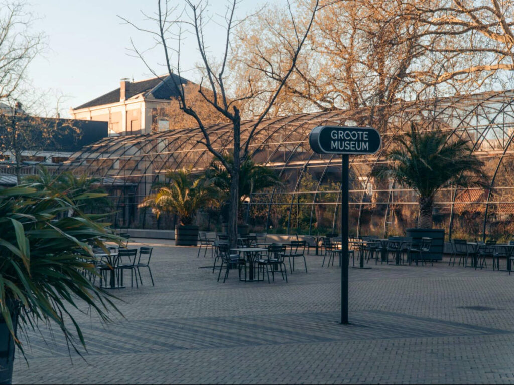View of the outdoor area of Artisplein Groote Museum