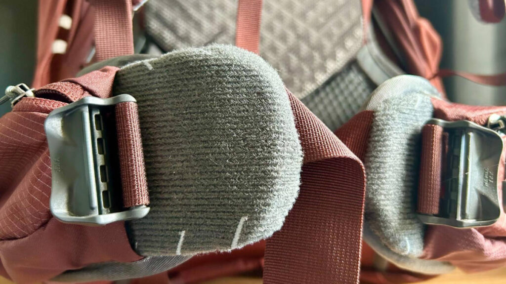 Close up view of the adjustable hip belt of Gregory Maven backpaack