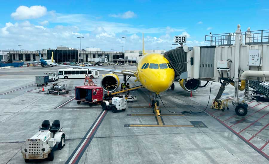 View of an airplane during the boarding of passengers