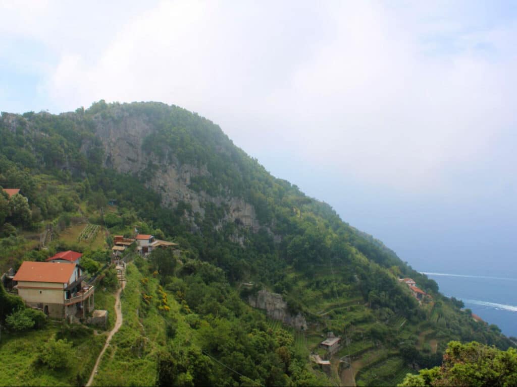 Overlooking view of the Amalfi Coast on the Path of the Gods trail