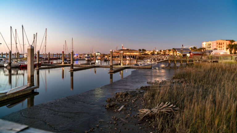 Panoramic view of the marina at Amelia Island during sunset