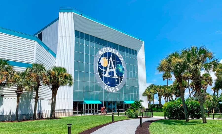 The Apollo/Saturn V Center from the outside