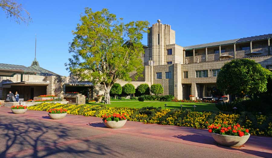 View of the entrance going to Arizona Biltmore