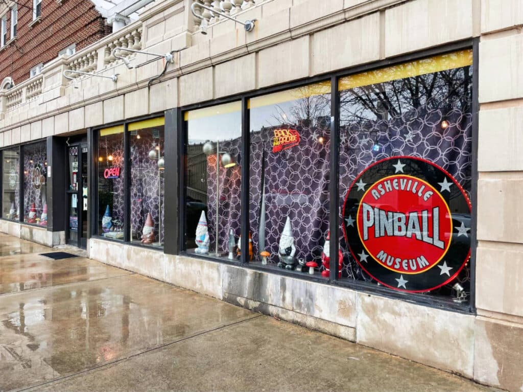 The Asheville Pinball Museum from the outside