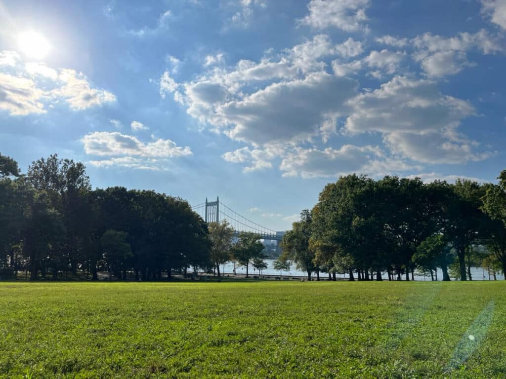 View at the Astoria Park during a sunny morning