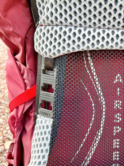 Close up view of the Osprey Aura AG LT torso length adjuster