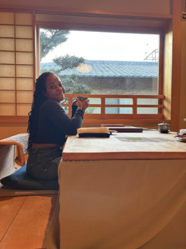 Author Chelsea enjoying a tea at a Ryokan room