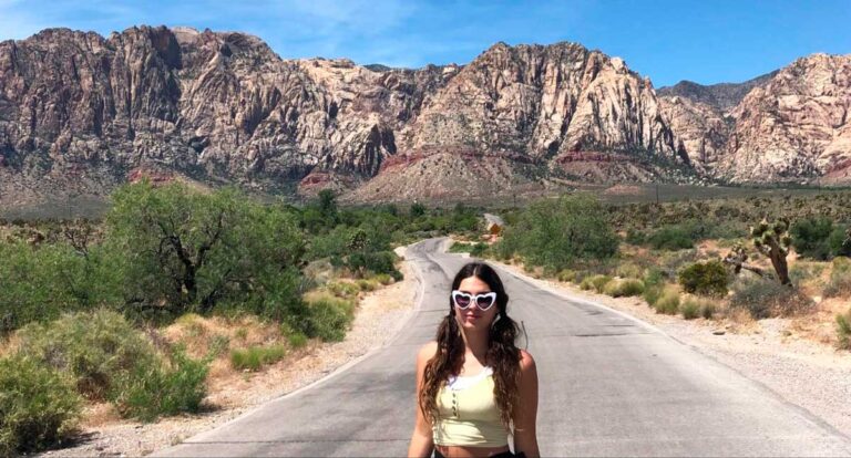 The author Isabelle in the middle of a road in Red Rock Canyon