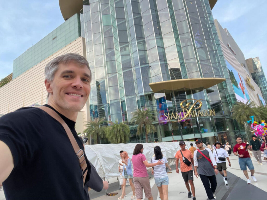 Author Nate taking a selfie outside the Siam Paragon mall