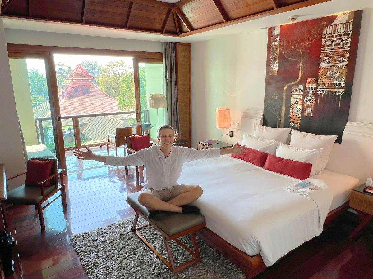 Author Nate shows the room at RatiLanna Riverside
