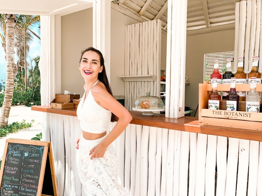 Clara posing for a picture at Banyan Tree Mayakoba Beach Bar