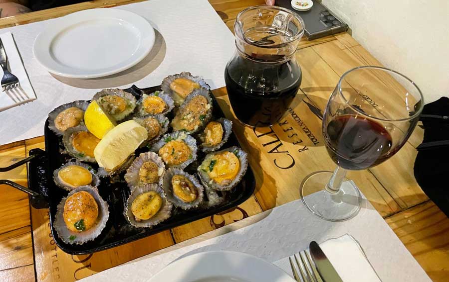 Foods and drinks served in Bar Restaurante Caldeiras