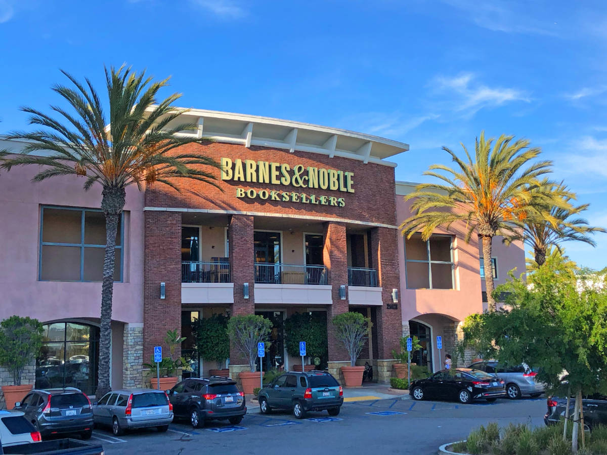 Clear blue sky over the Barnes and Noble Booksellers shop
