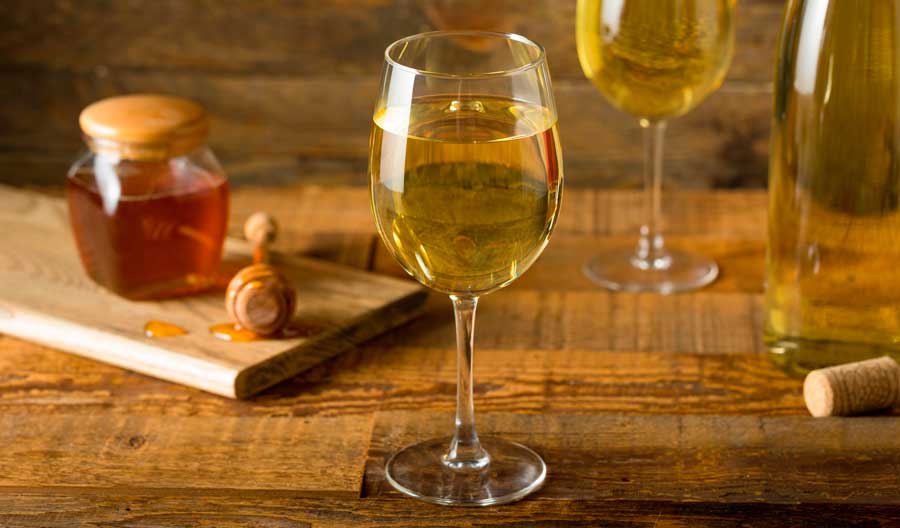 A honey wine ready to be drink in Batch Mead