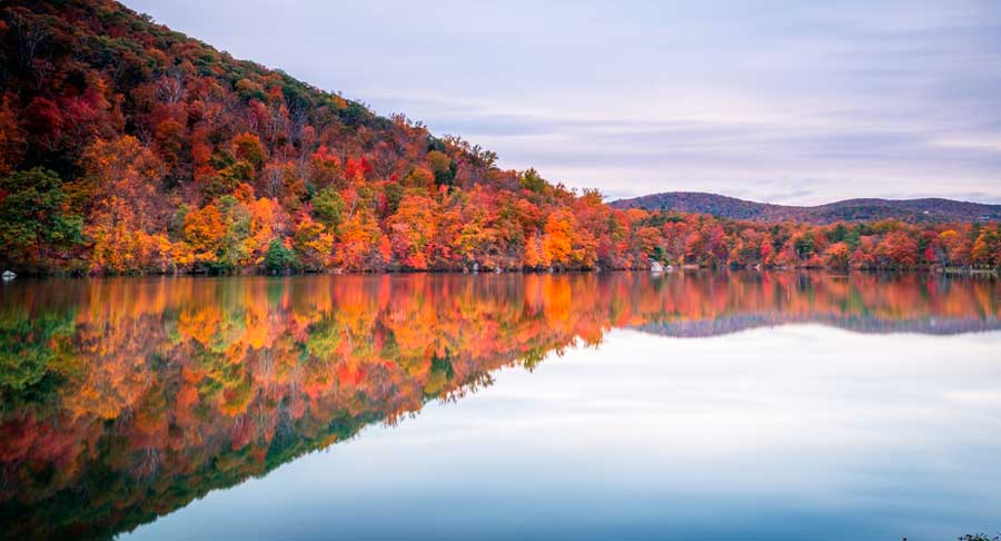 View of the Bear Mountain State Park during autumn season