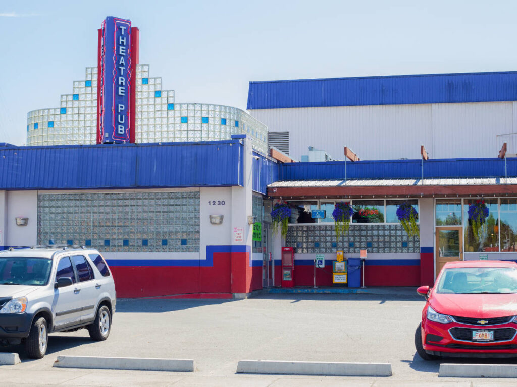 Cars parked outside the Beartooth TheatrePub building