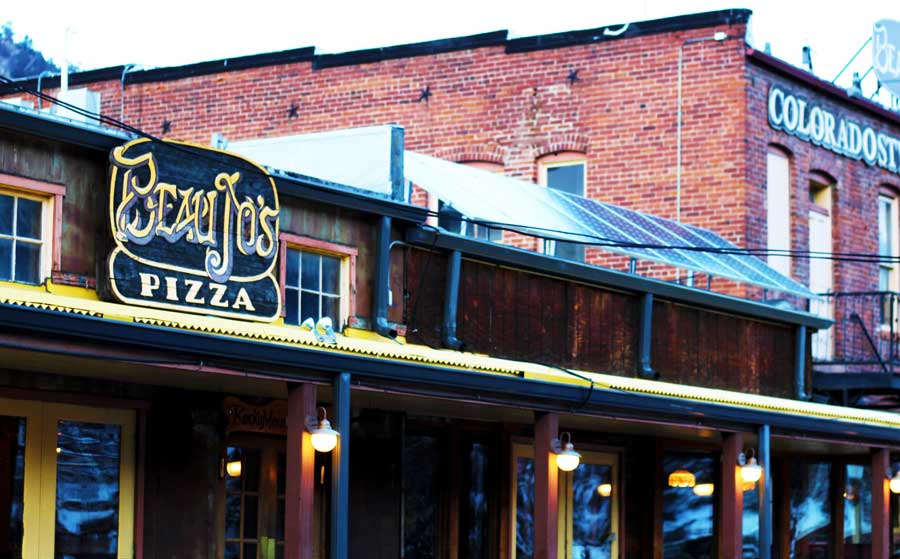 View of the Beau JJo's Pizza signage on the entrance