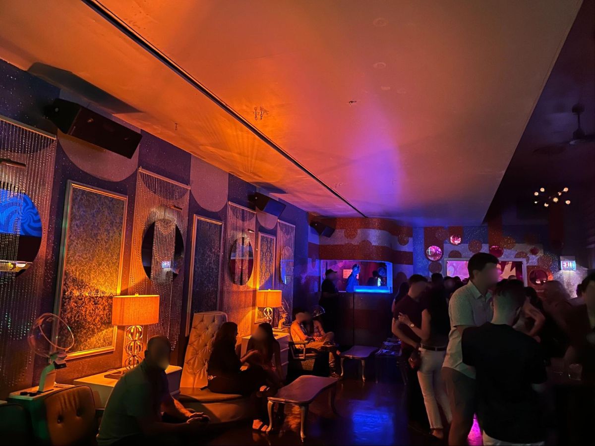 People enjoying the night at Beauty Bar in West Town