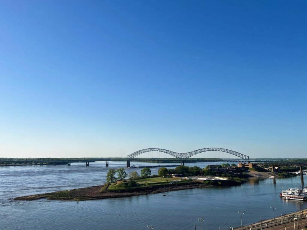 The Mississippi River view from Beck & Call under the clear blue sky 