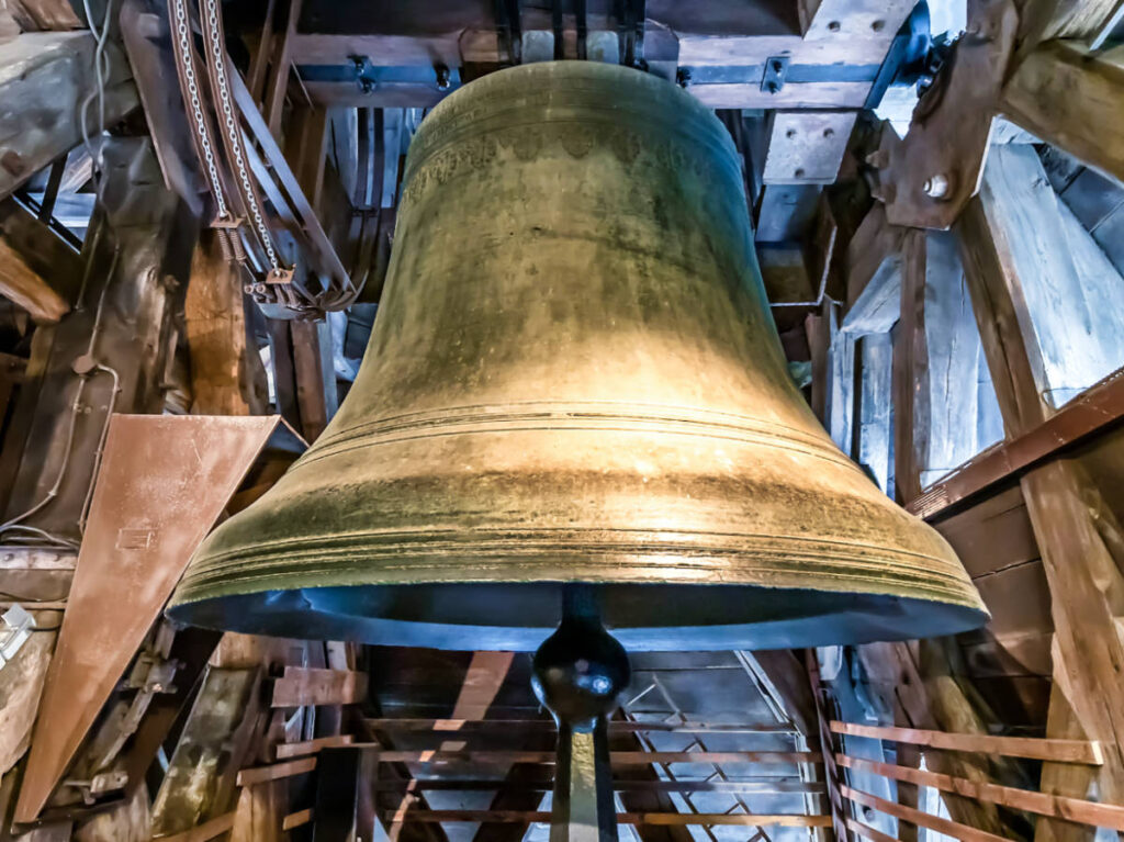 Closeup look of the “Emmanuel” bell at the Notre Dame Cathedral