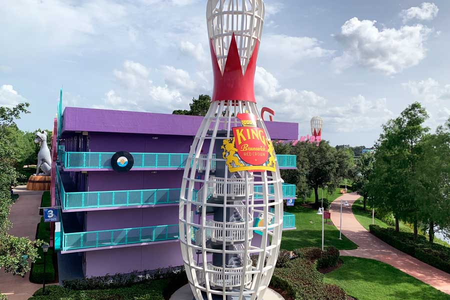 A big bowling pin in the Disney’s Pop Century Resort