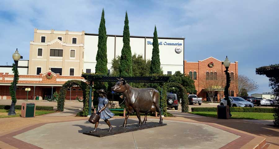 The Blue Bell Factory building from the outside in Brenham, Texas