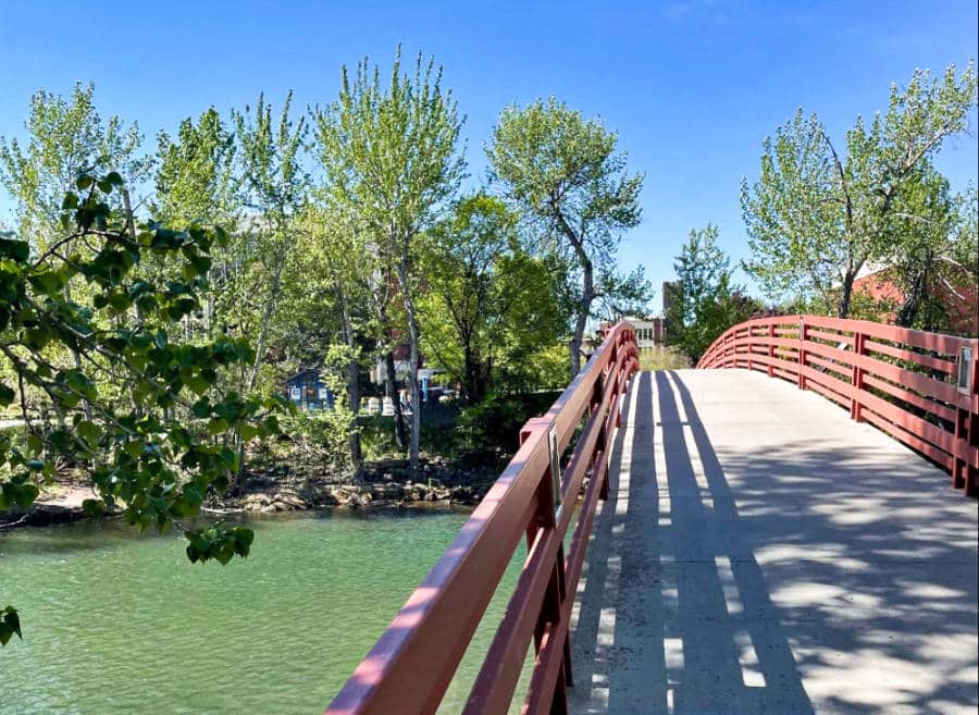 Beautiful bridge with a scenic view along Boise River Greenbelt