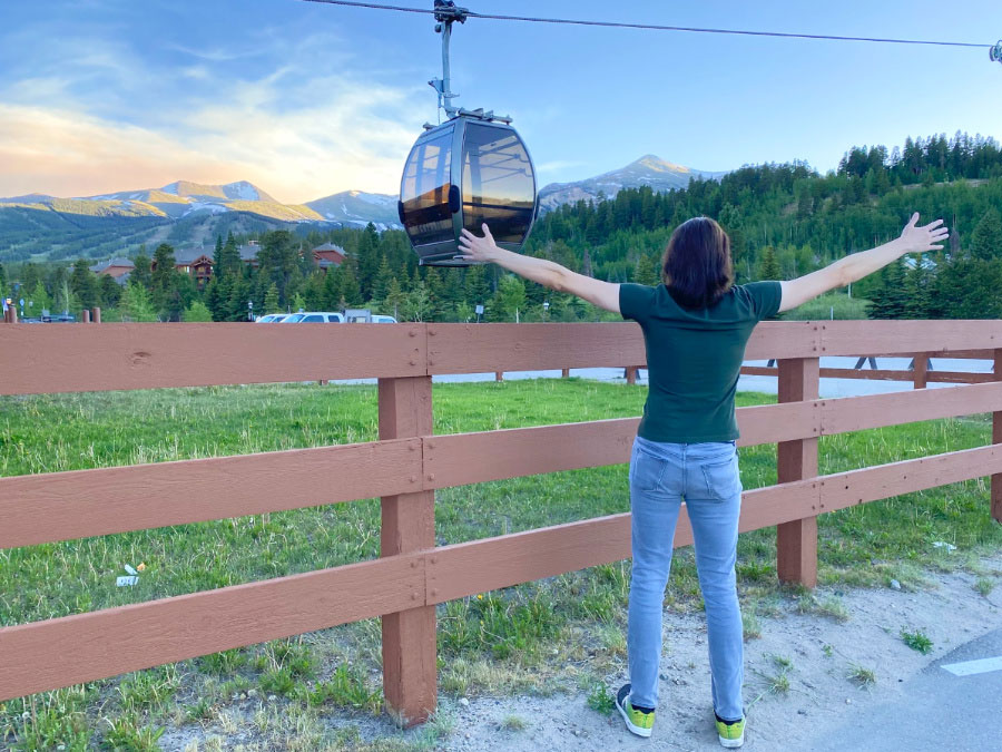 The Travel Lemming’s founder Nate having his life in Breckenridge