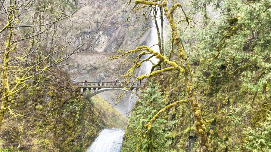 View of the famous bridge at the Multnomah Falls