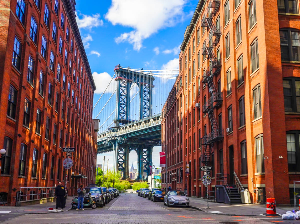 Manhattan Bridge and Empire State Building view from Washington Street in Brooklyn