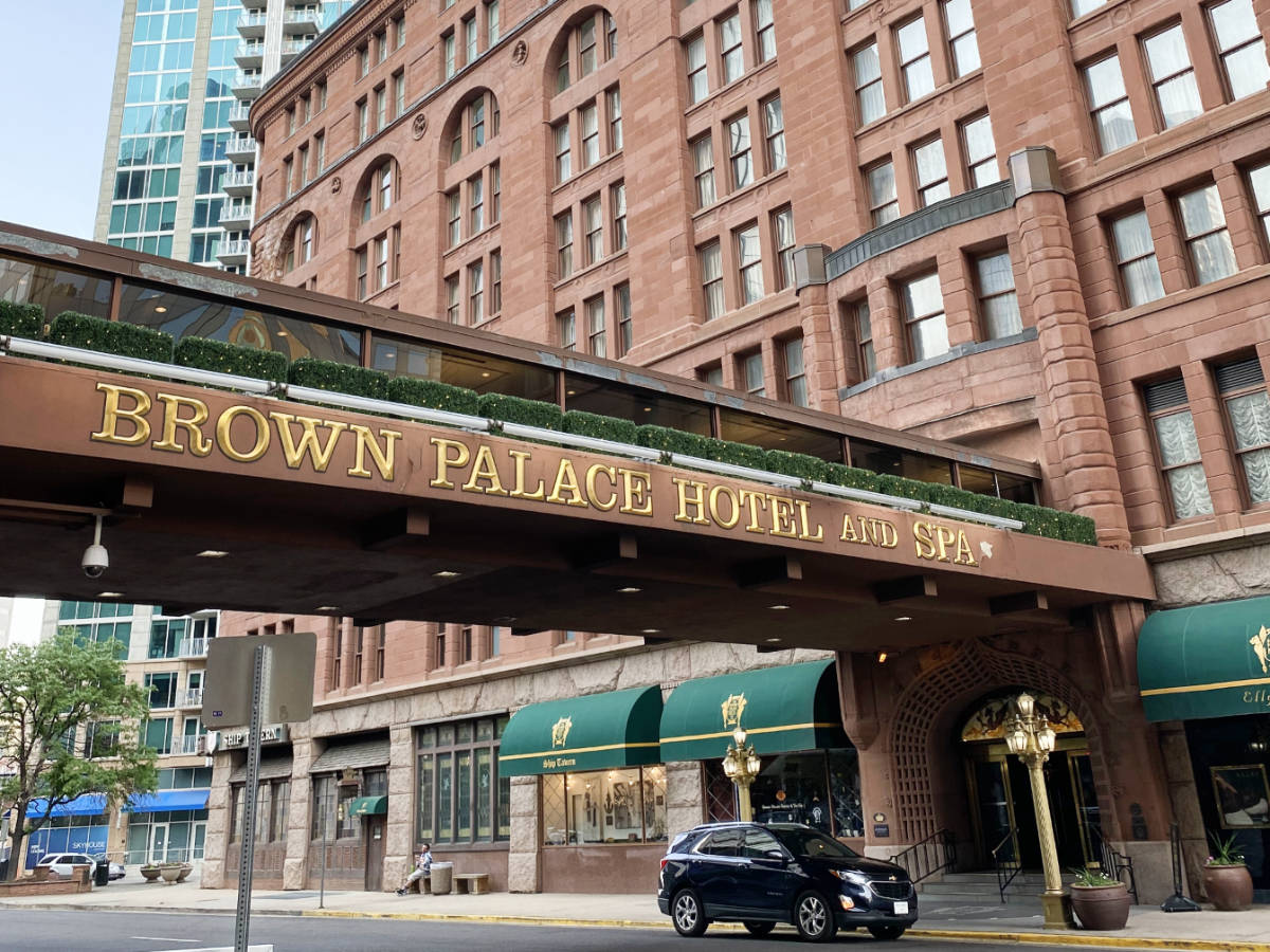 The Brown Palace Hotel building from the outside