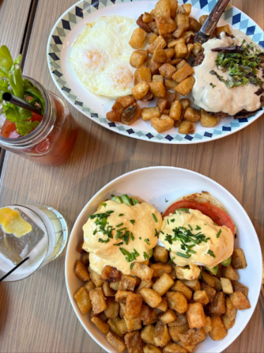 Closeup look of the brunch plates with drinks on the side
