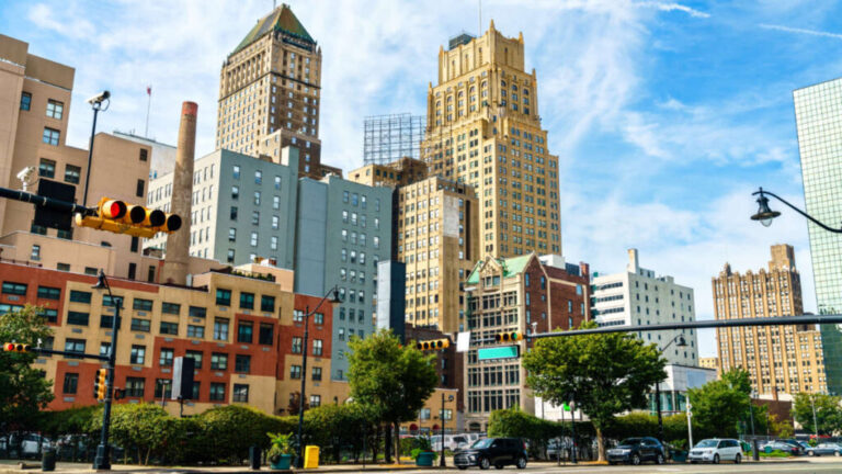 Panoramic view of the buildings around Newark