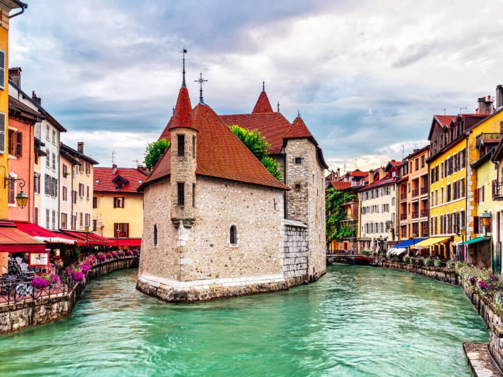 View of houses surrounded a canal in Annecy