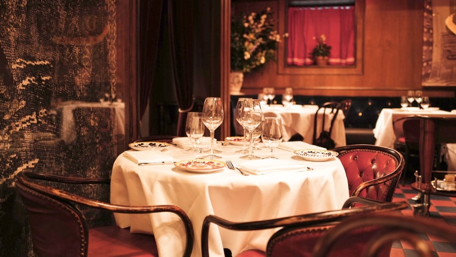 Intricate interior design and decoration reminiscent of an old movie at the Carbone restaurant