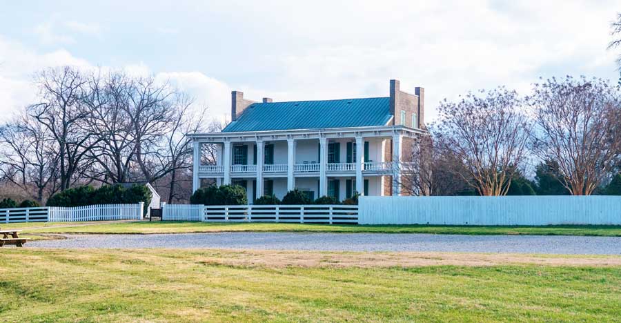 The Carnton Plantation during daytime in Franklin