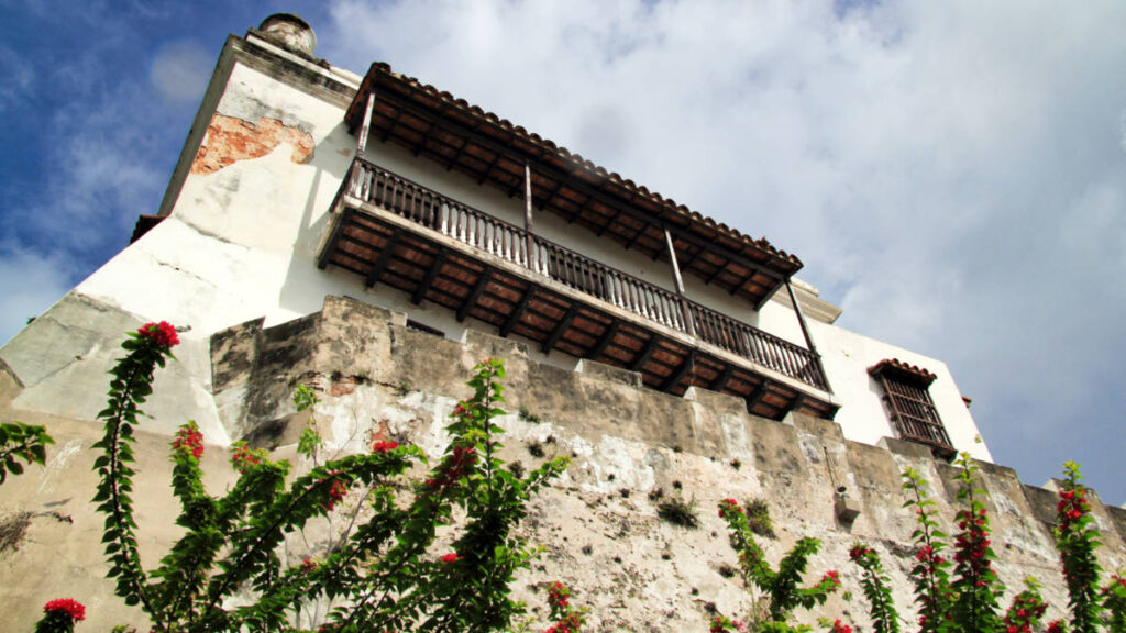 Exterior view of the Casa Blanca Museum from below perspective