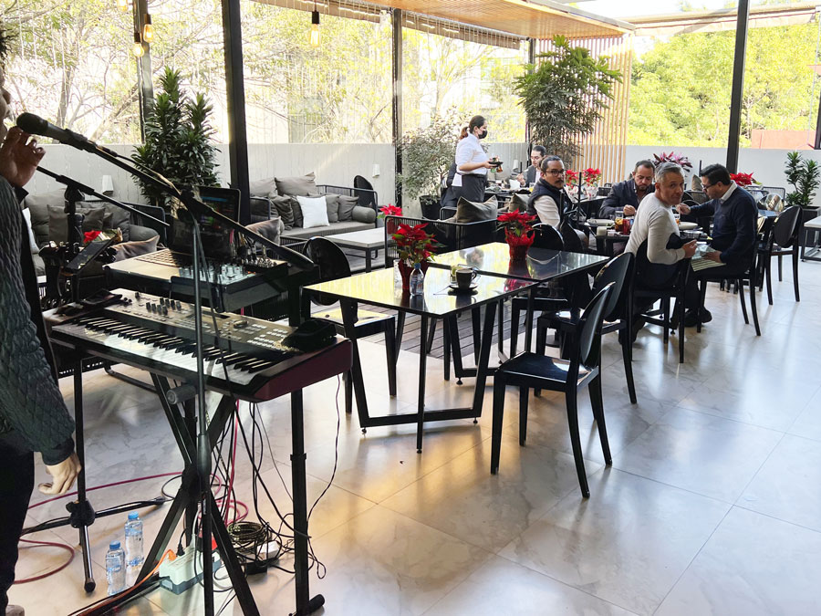 View of a restaurant with live band in Casa Prim