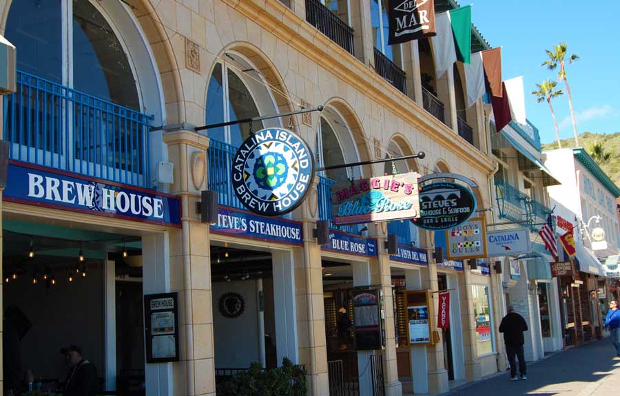View of the Catalina Island Brew House and other shops from the outside