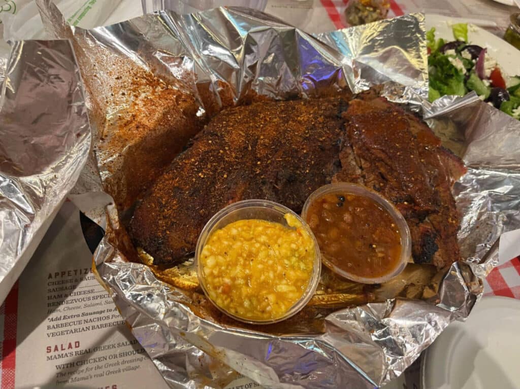 Ribs with dips served in Charlie Vergos' Rendezvous
