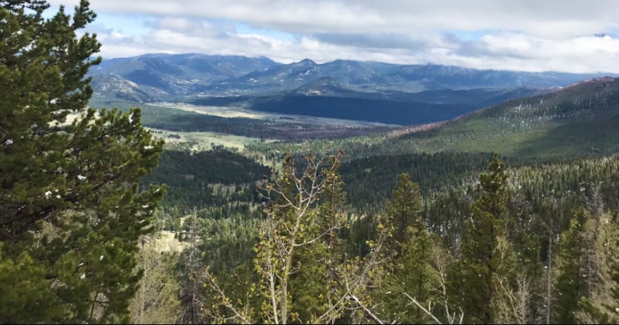 Beautiful view of the mountains from Rocky Mountain National Park