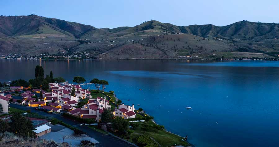 Overlooking view of the Lake Chelan