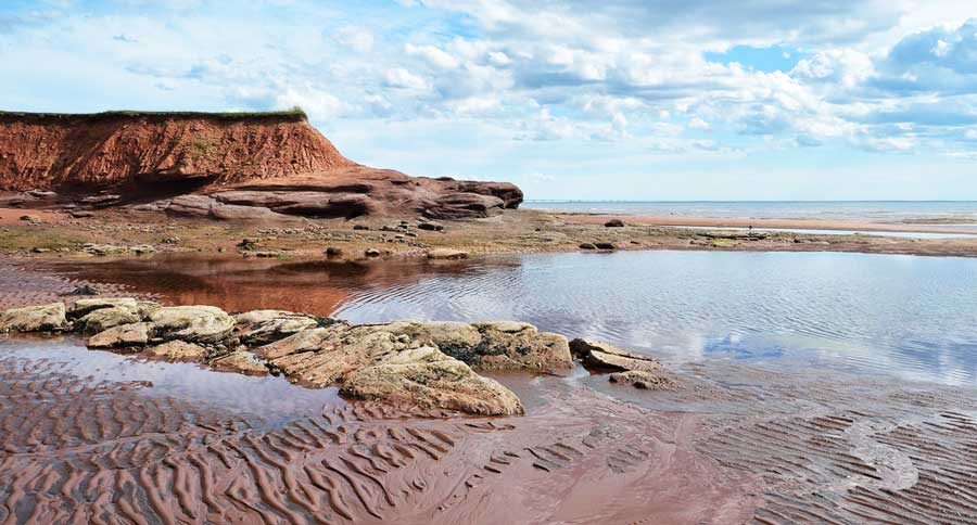View of the rocky Chelton Beach in PEI