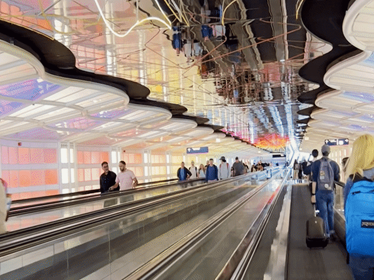 View of the people at the walkway in Chicago O’Hare Airport's Terminal 1