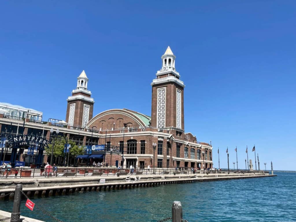 Clear blue sky over the Navy Pier in Chicago