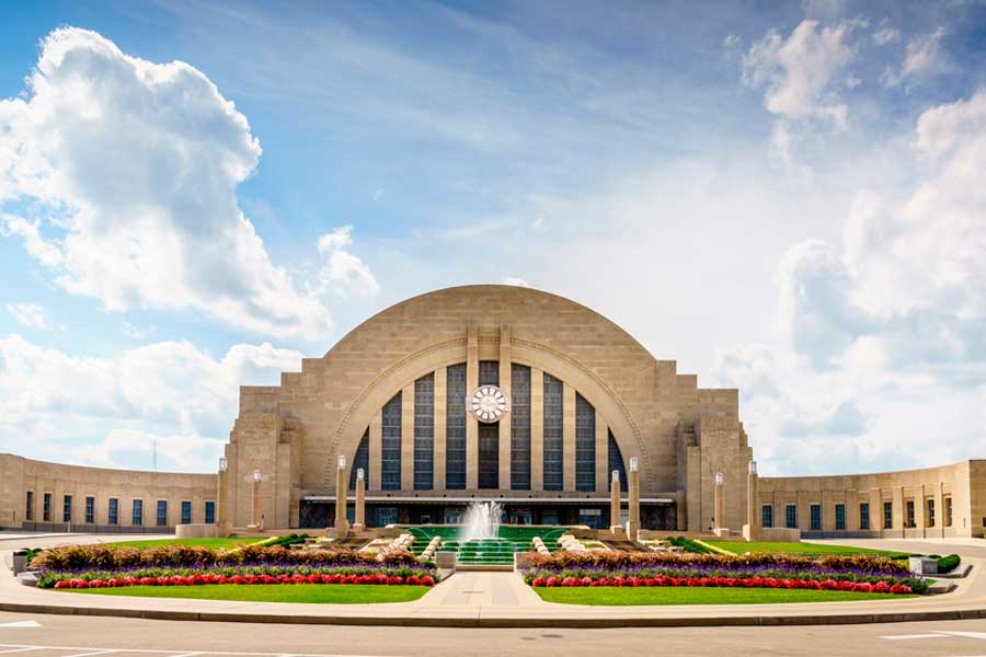 The building of Cincinnati Museum Center from the outside