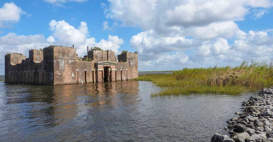 The abandoned Civil War Fort Proctor from the outside