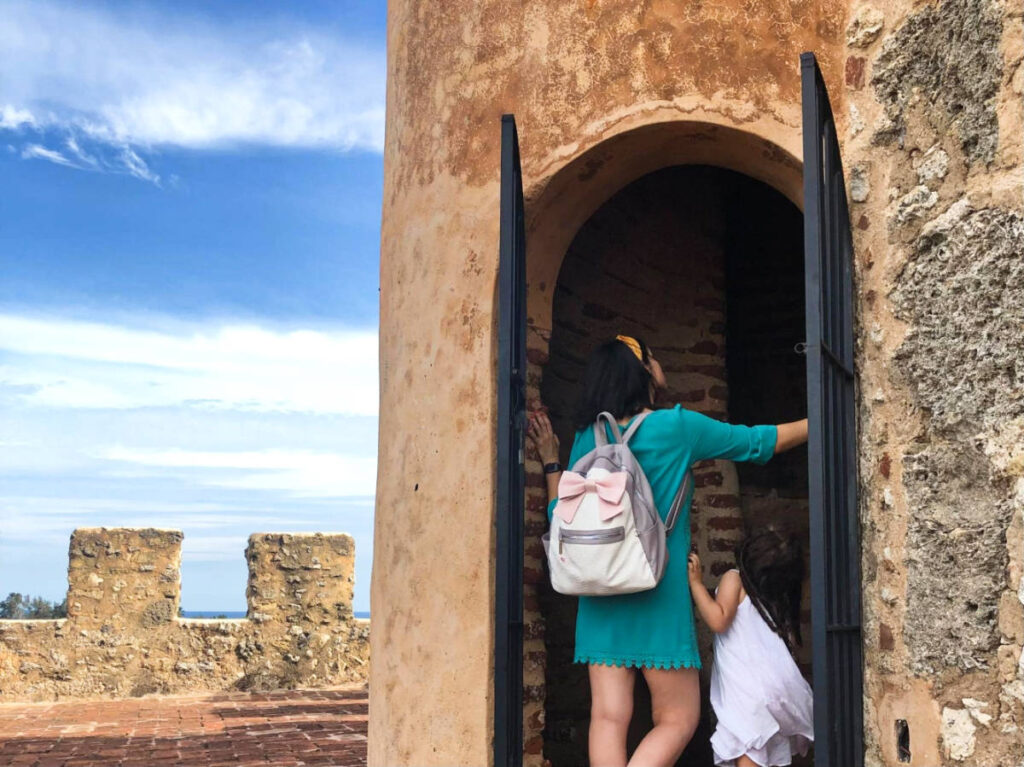 The author Claudicet and her daughter exploring Fortaleza Ozama