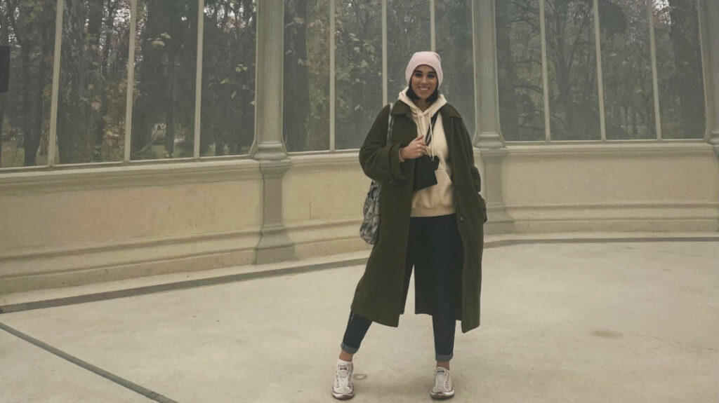 The author, Claudicet Pena posing for a photo inside the Palacio de Cristal